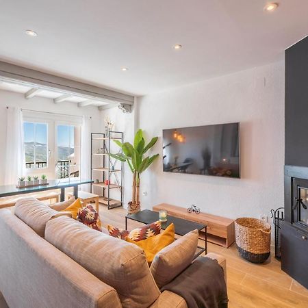 Beautifully Renovated 4 Bedroom Apt + Kid'S Room Σιέρρα Νεβάδα Εξωτερικό φωτογραφία