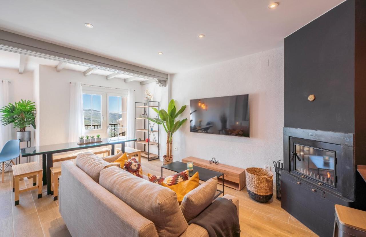 Beautifully Renovated 4 Bedroom Apt + Kid'S Room Σιέρρα Νεβάδα Εξωτερικό φωτογραφία